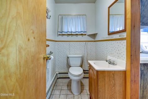 905 Midline Road Amsterdam NY 12010