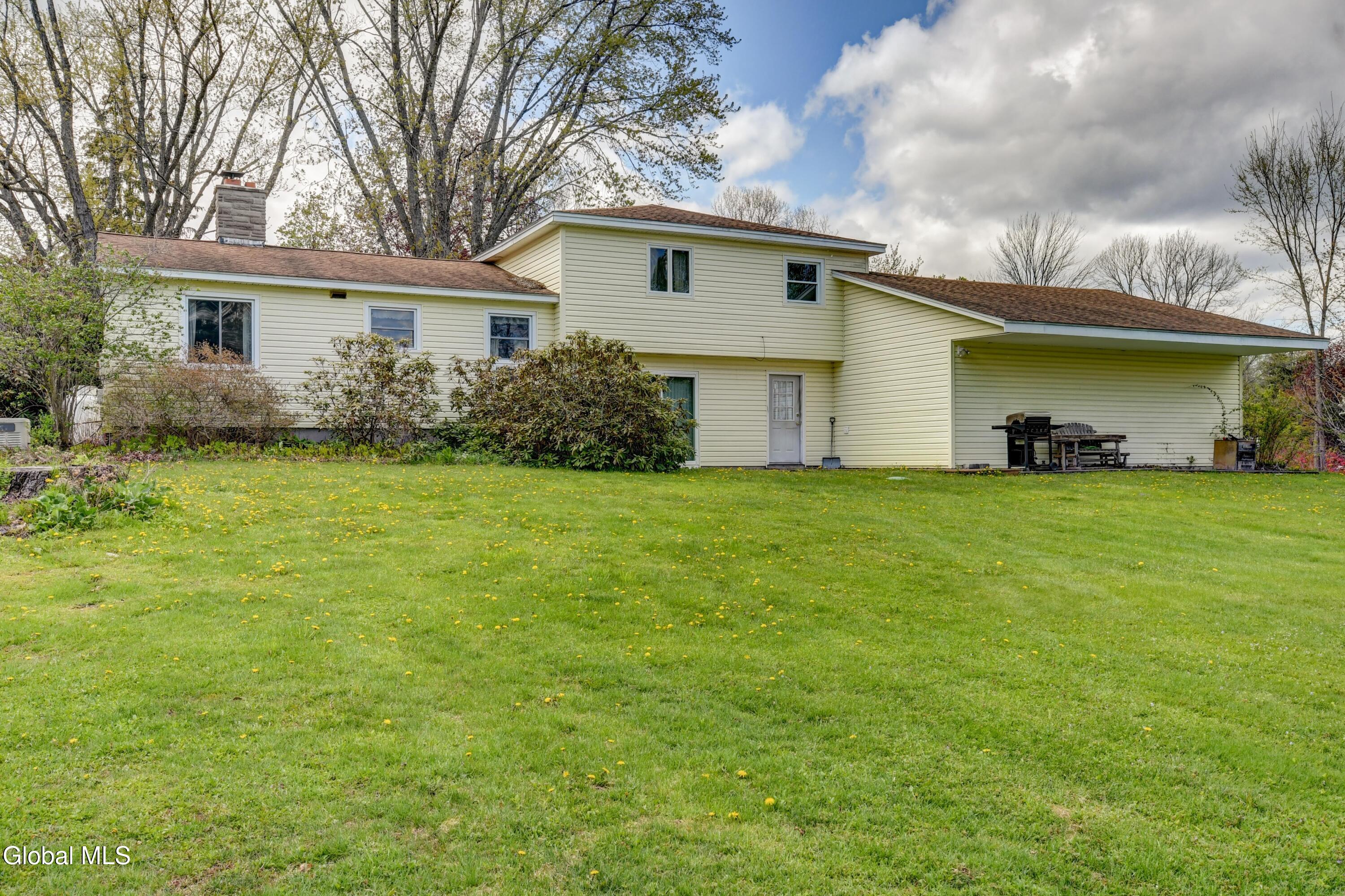 905 Midline Road Amsterdam NY 12010