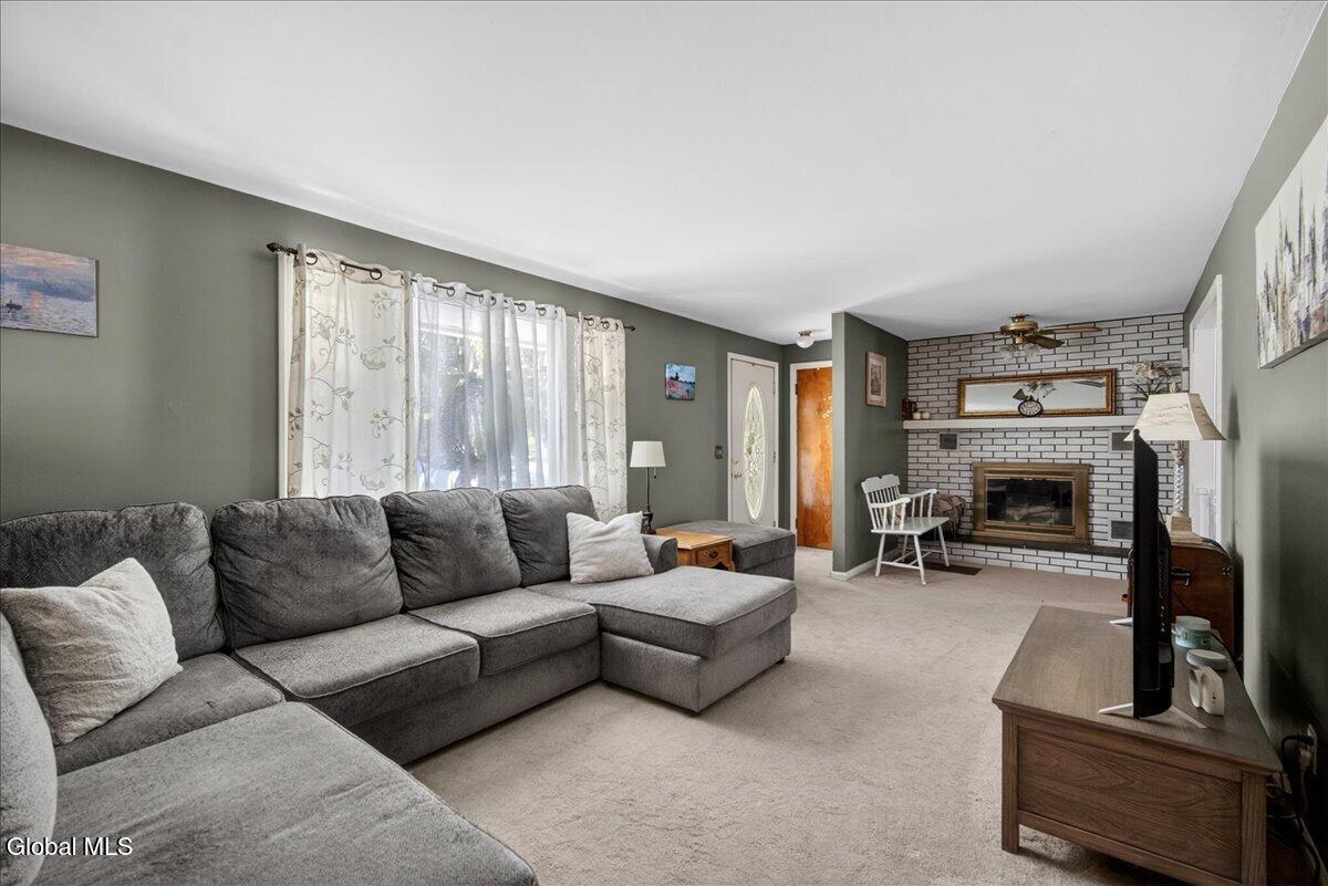 319 Dixon Road Queensbury NY 12804