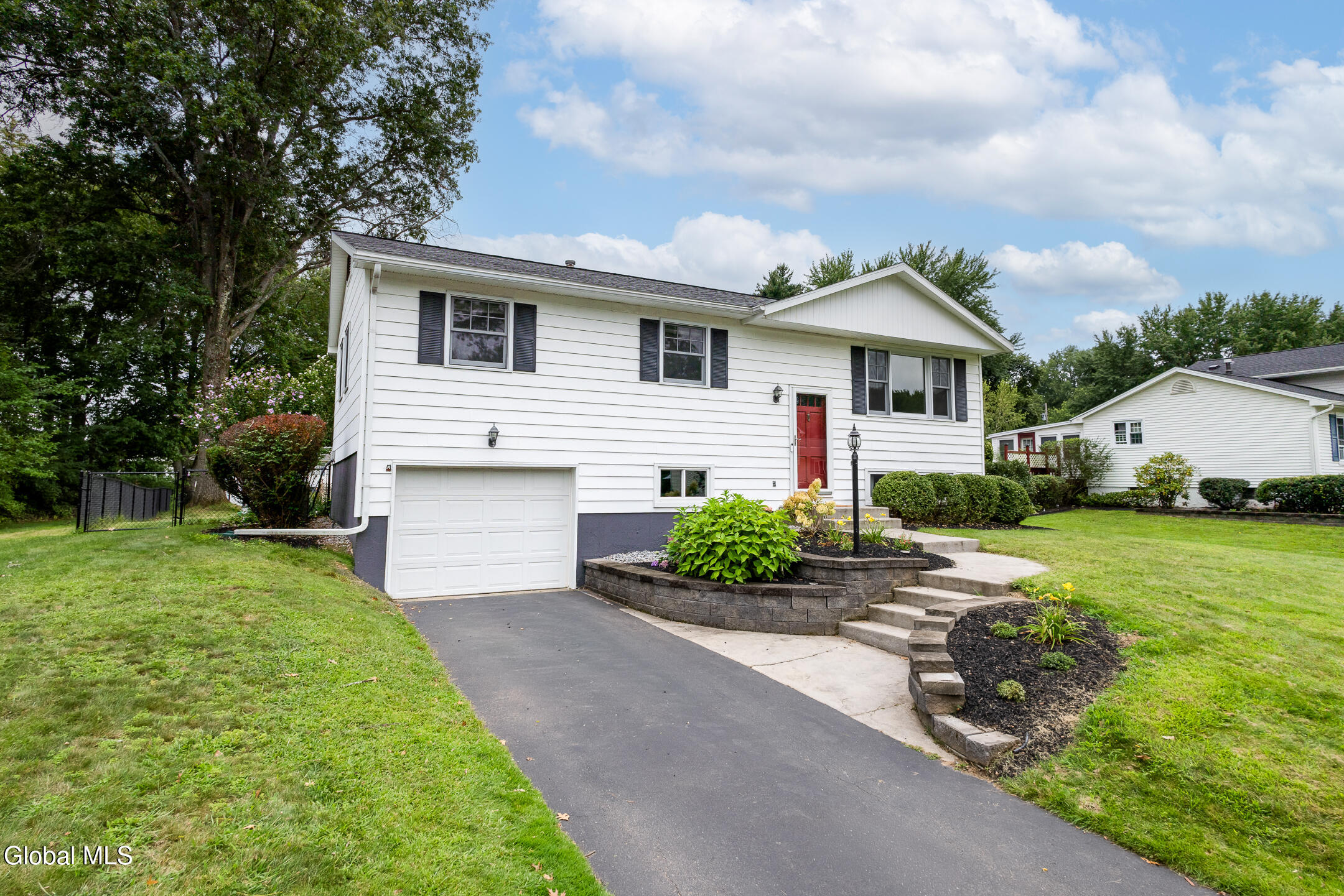 32 Comely Lane Latham NY 12110