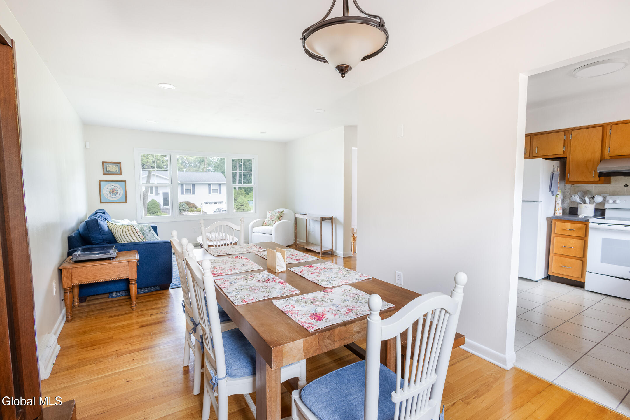32 Comely Lane Latham NY 12110