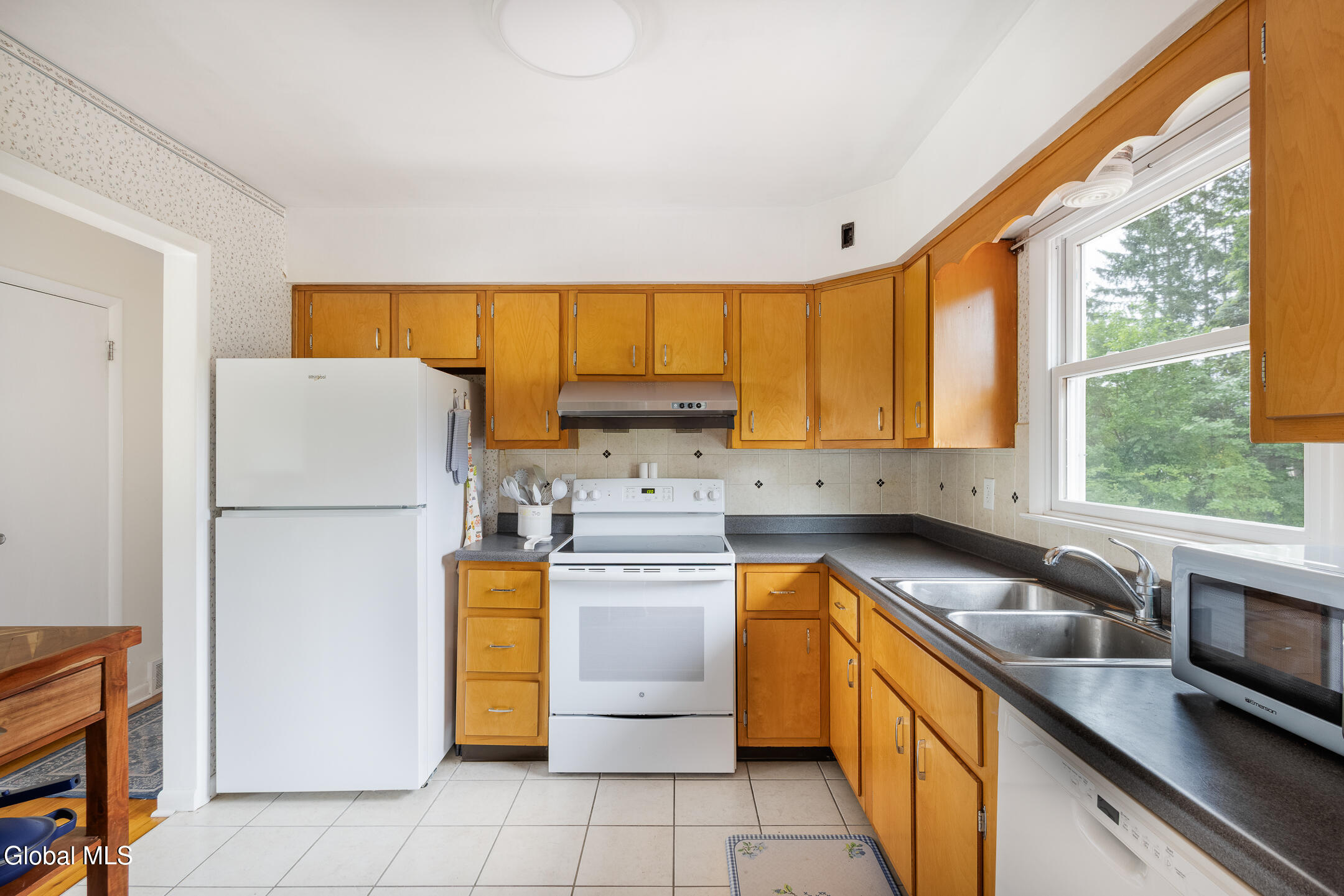 32 Comely Lane Latham NY 12110