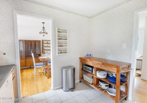 32 Comely Lane Latham NY 12110