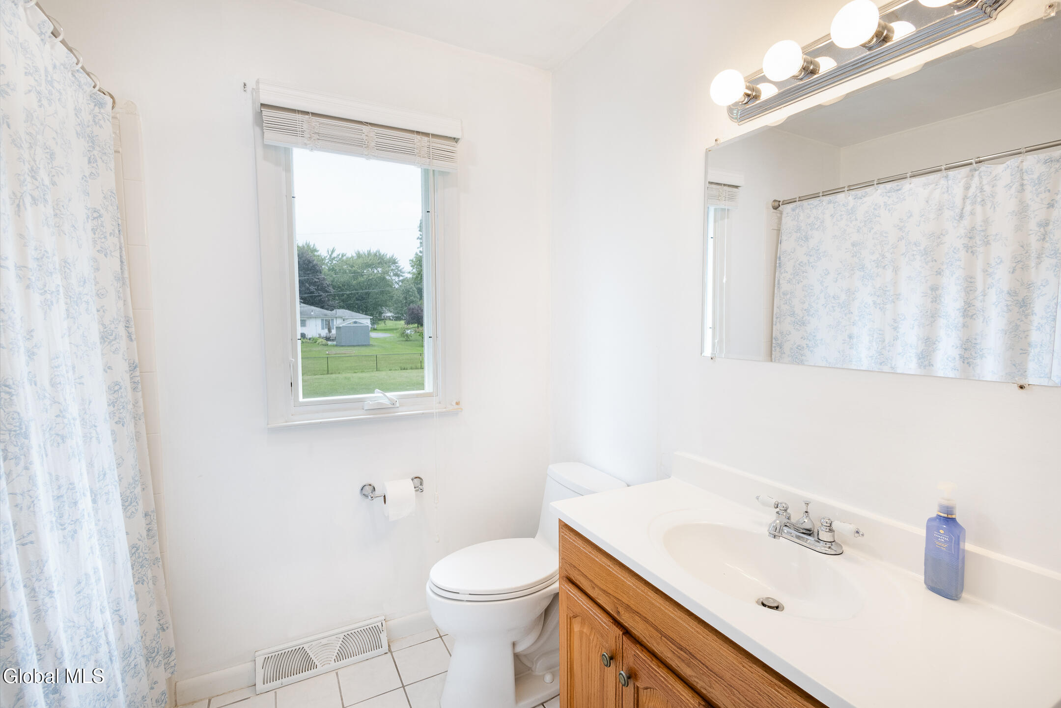 32 Comely Lane Latham NY 12110