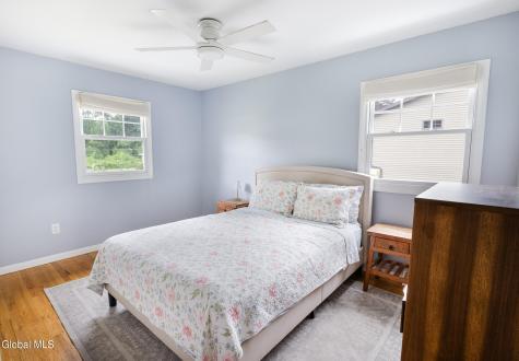 32 Comely Lane Latham NY 12110