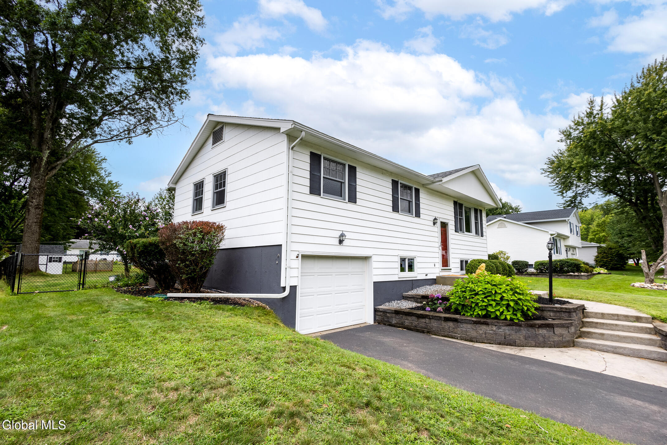 32 Comely Lane Latham NY 12110
