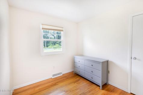 32 Comely Lane Latham NY 12110