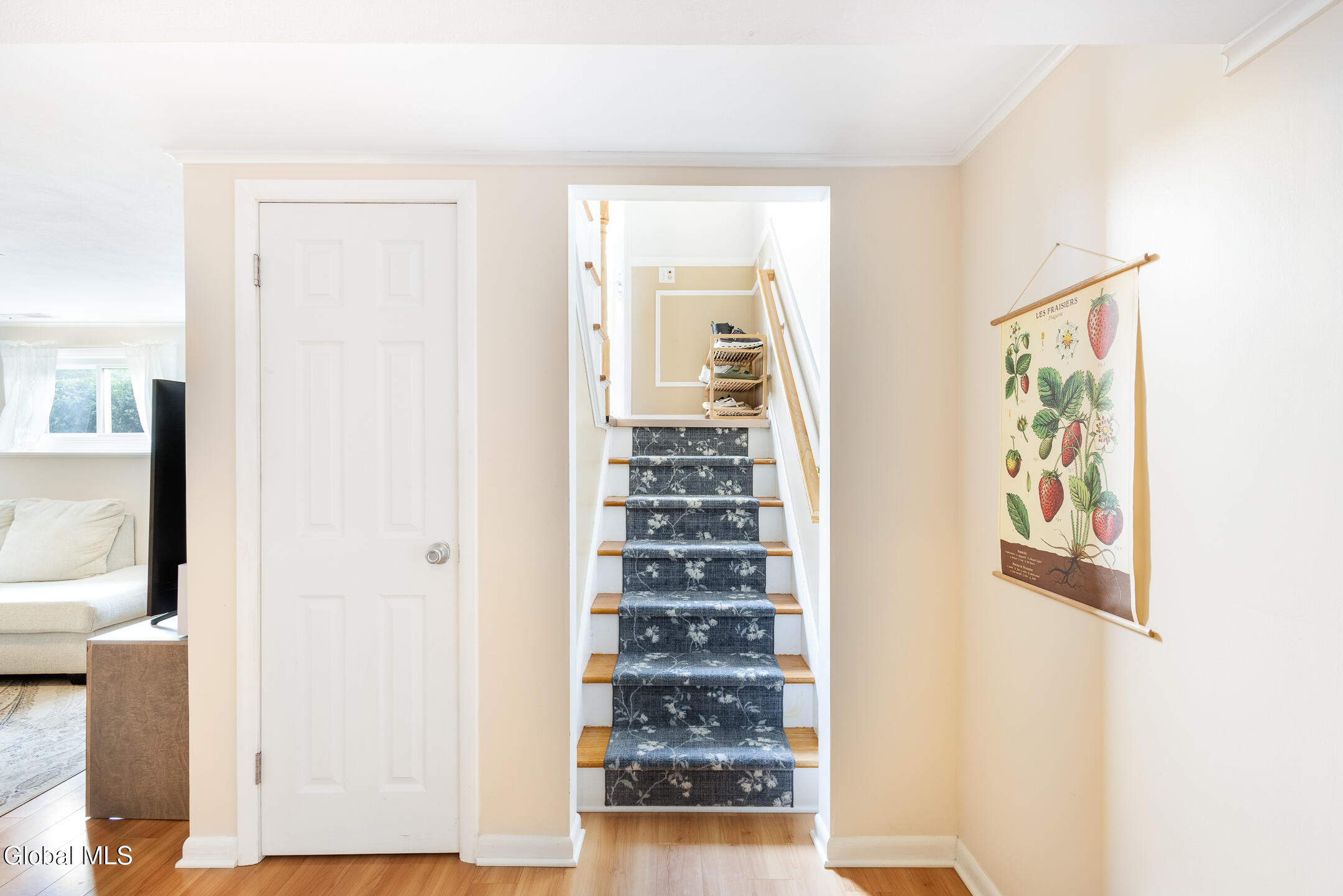 32 Comely Lane Latham NY 12110