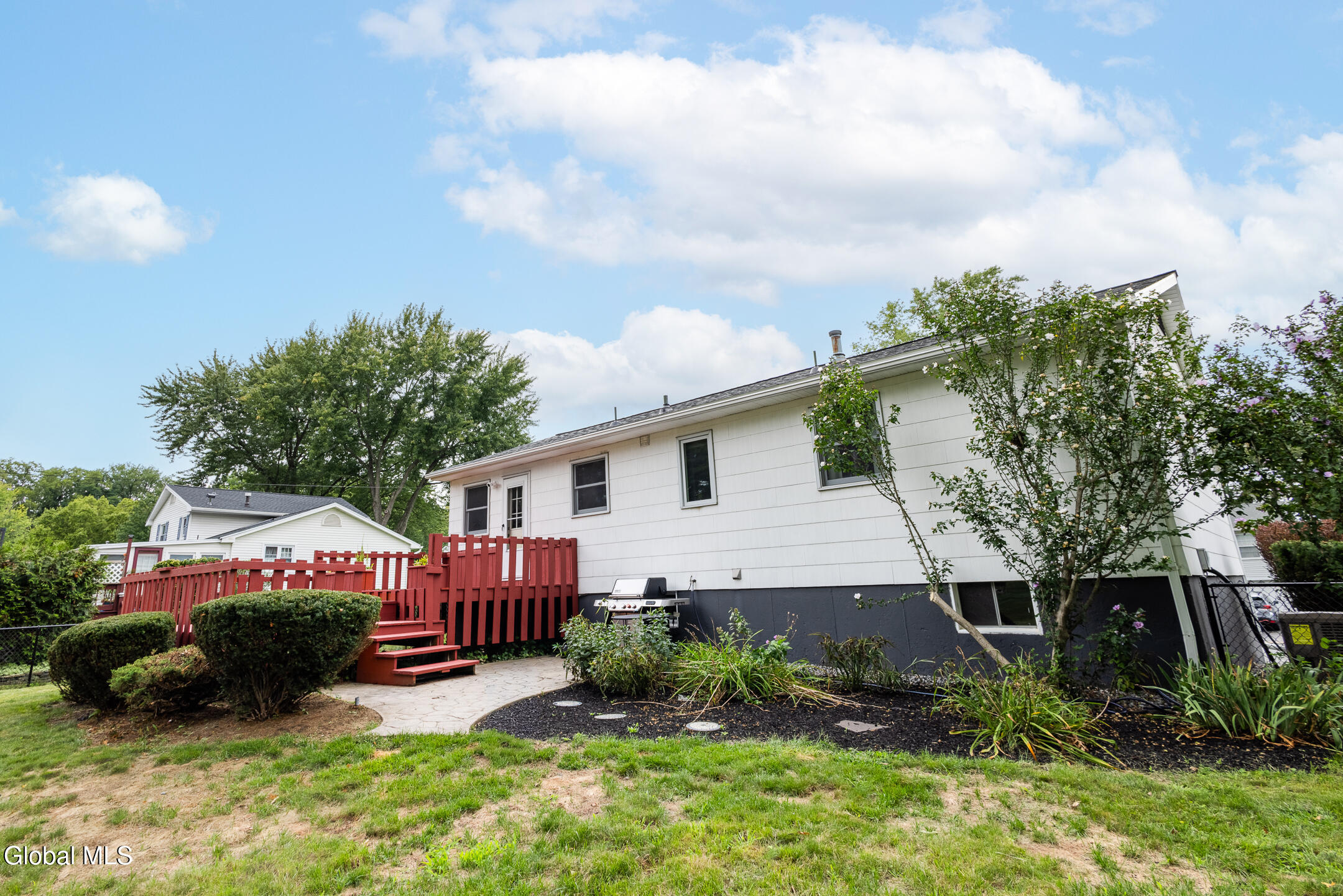 32 Comely Lane Latham NY 12110