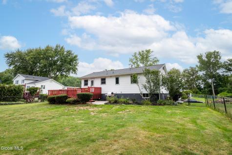 32 Comely Lane Latham NY 12110