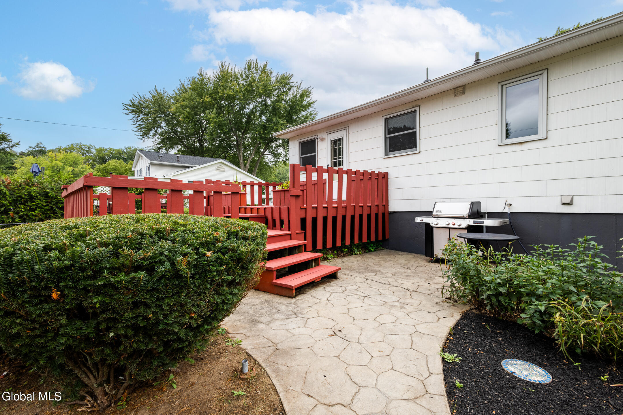 32 Comely Lane Latham NY 12110