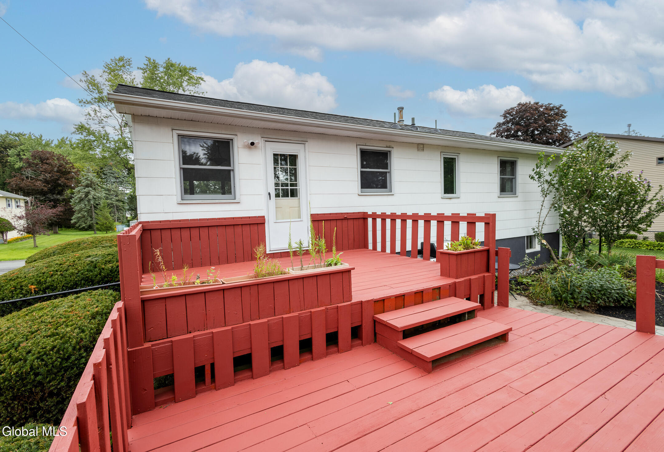 32 Comely Lane Latham NY 12110