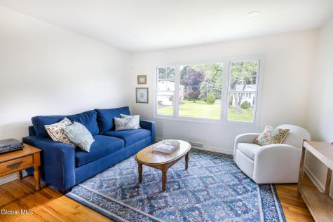 32 Comely Lane Latham NY 12110