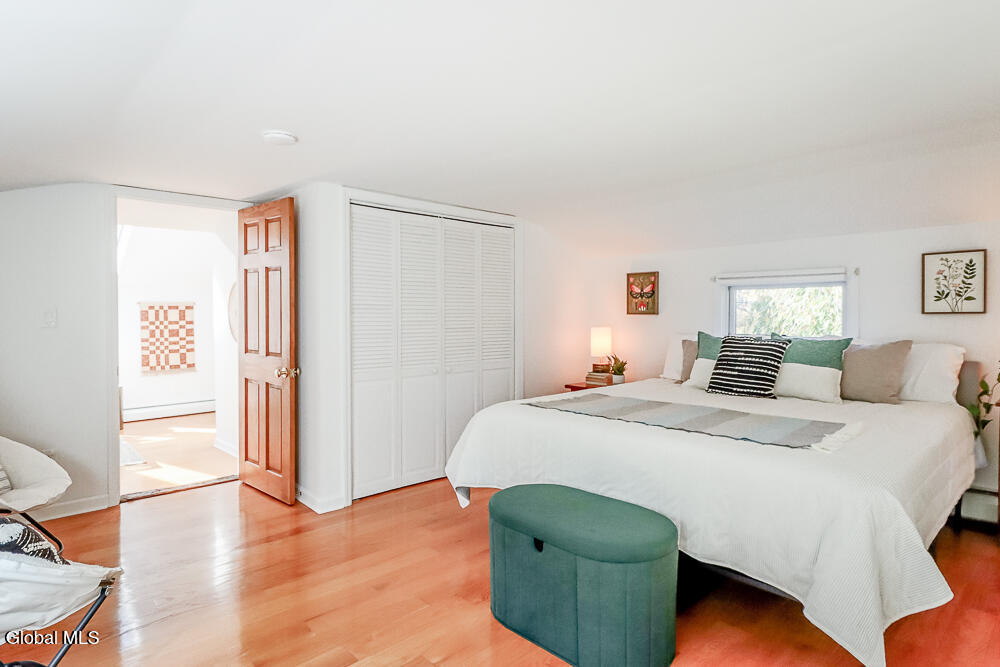 42 White Mills Road Chatham NY 12037