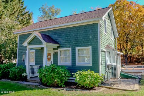 42 White Mills Road Chatham NY 12037