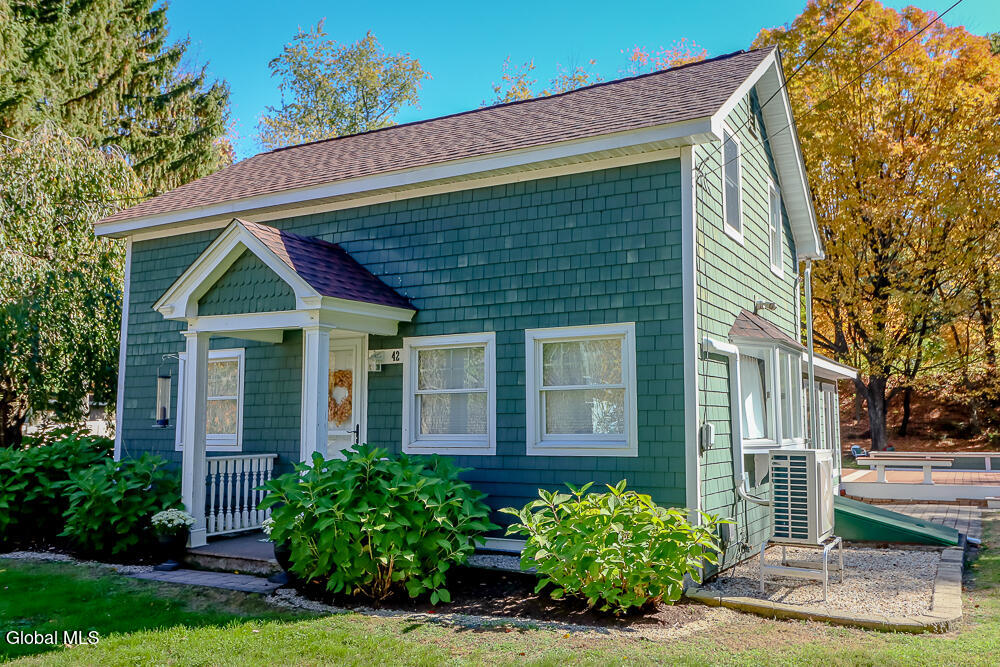 42 White Mills Road Chatham NY 12037