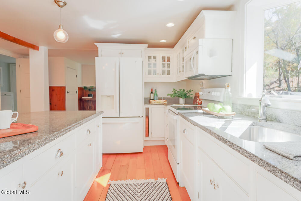 42 White Mills Road Chatham NY 12037