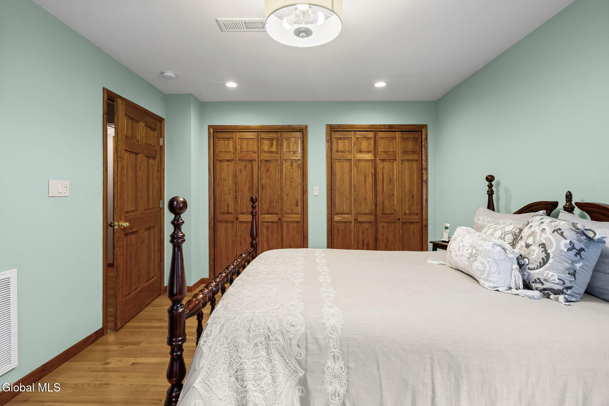 1037 St Lucille Drive Schenectady NY 12306