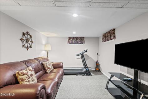 1037 St Lucille Drive Schenectady NY 12306