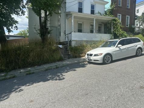 6 Henry Street Amsterdam NY 12010