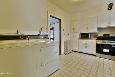 194 S Main Avenue Albany NY 12208