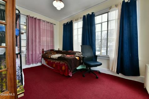 194 S Main Avenue Albany NY 12208