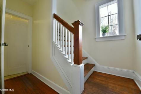 194 S Main Avenue Albany NY 12208