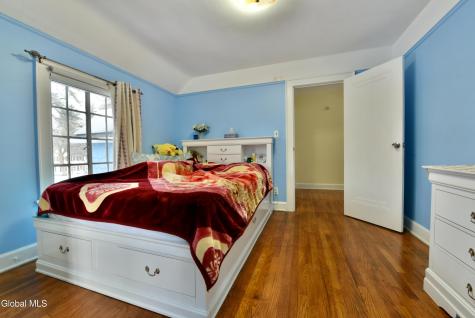 194 S Main Avenue Albany NY 12208