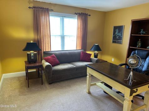 5 Avallon Way Altamont NY 12009