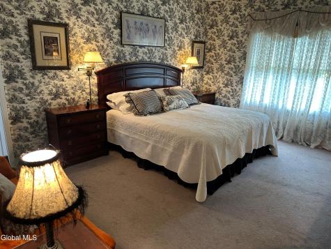 5 Avallon Way Altamont NY 12009