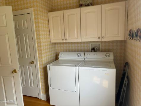5 Avallon Way Altamont NY 12009