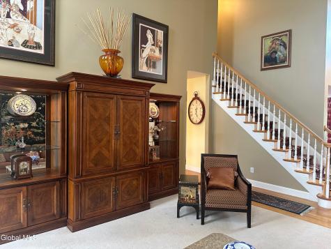 5 Avallon Way Altamont NY 12009