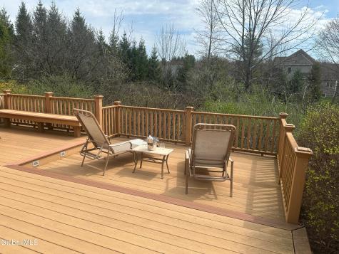 5 Avallon Way Altamont NY 12009