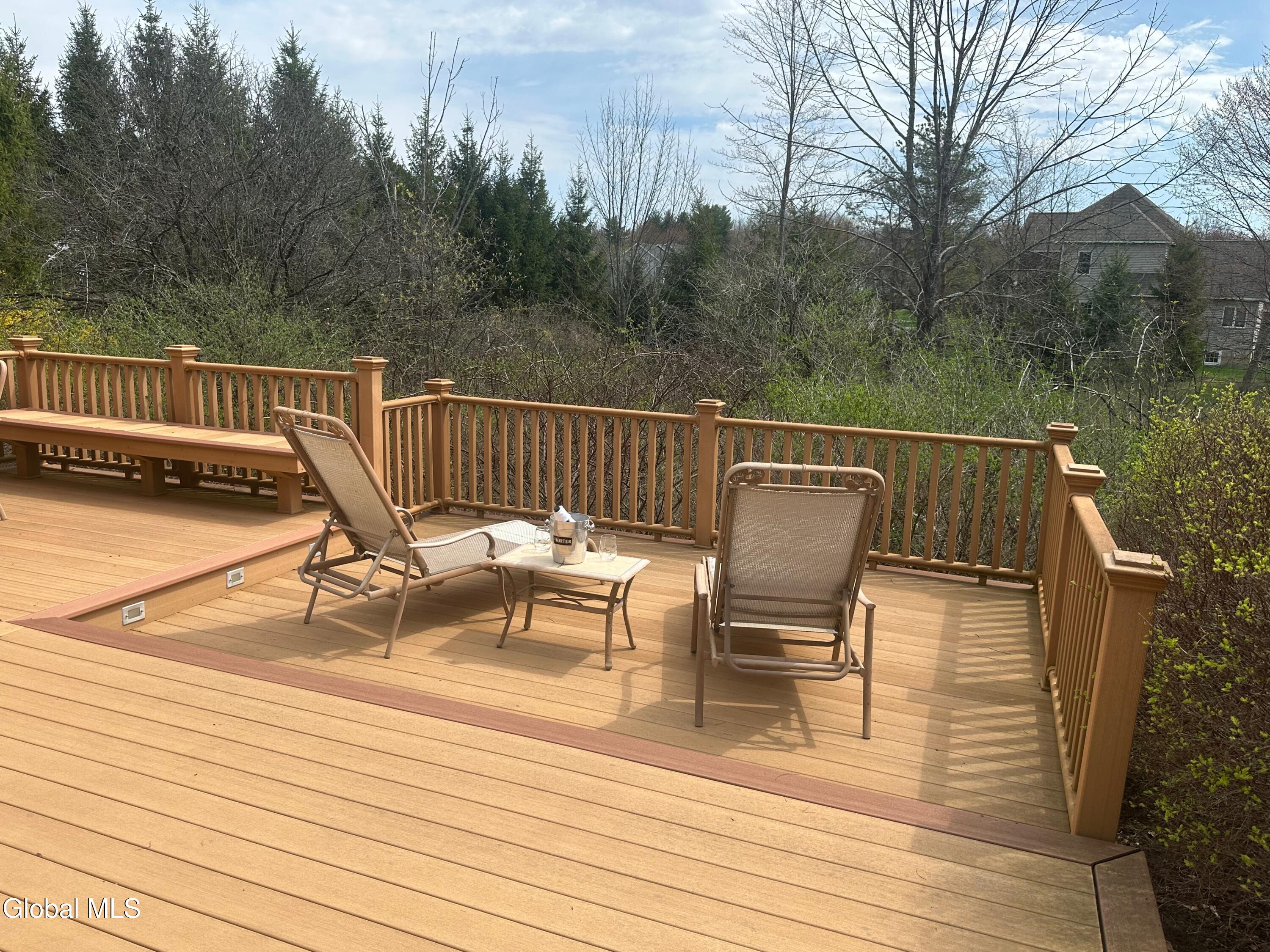 5 Avallon Way Altamont NY 12009