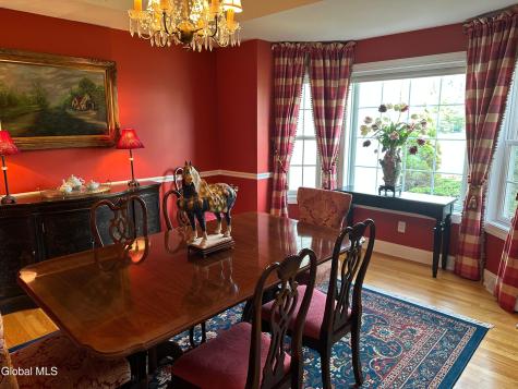 5 Avallon Way Altamont NY 12009
