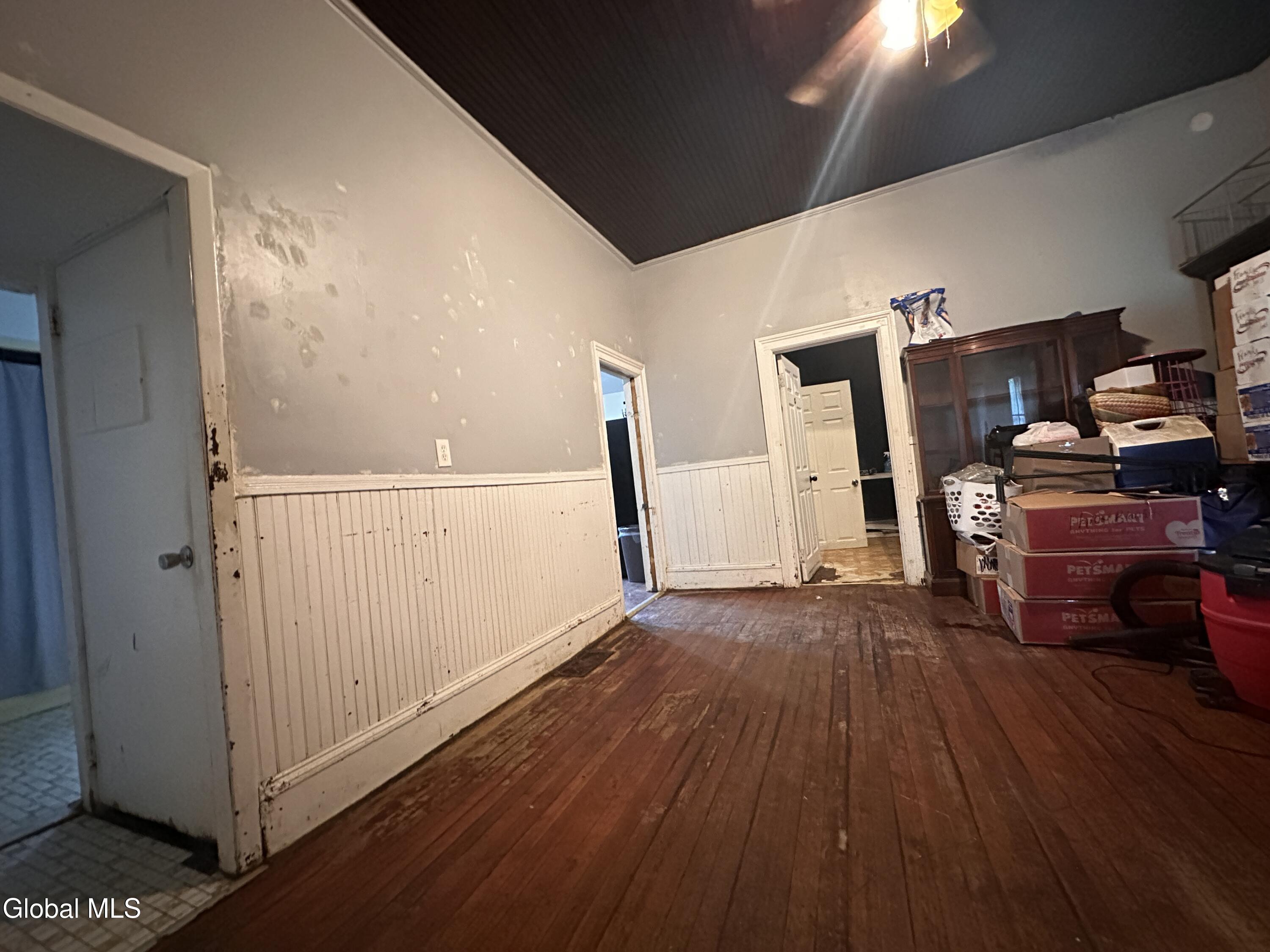 565 Nott Street Schenectady NY 12308