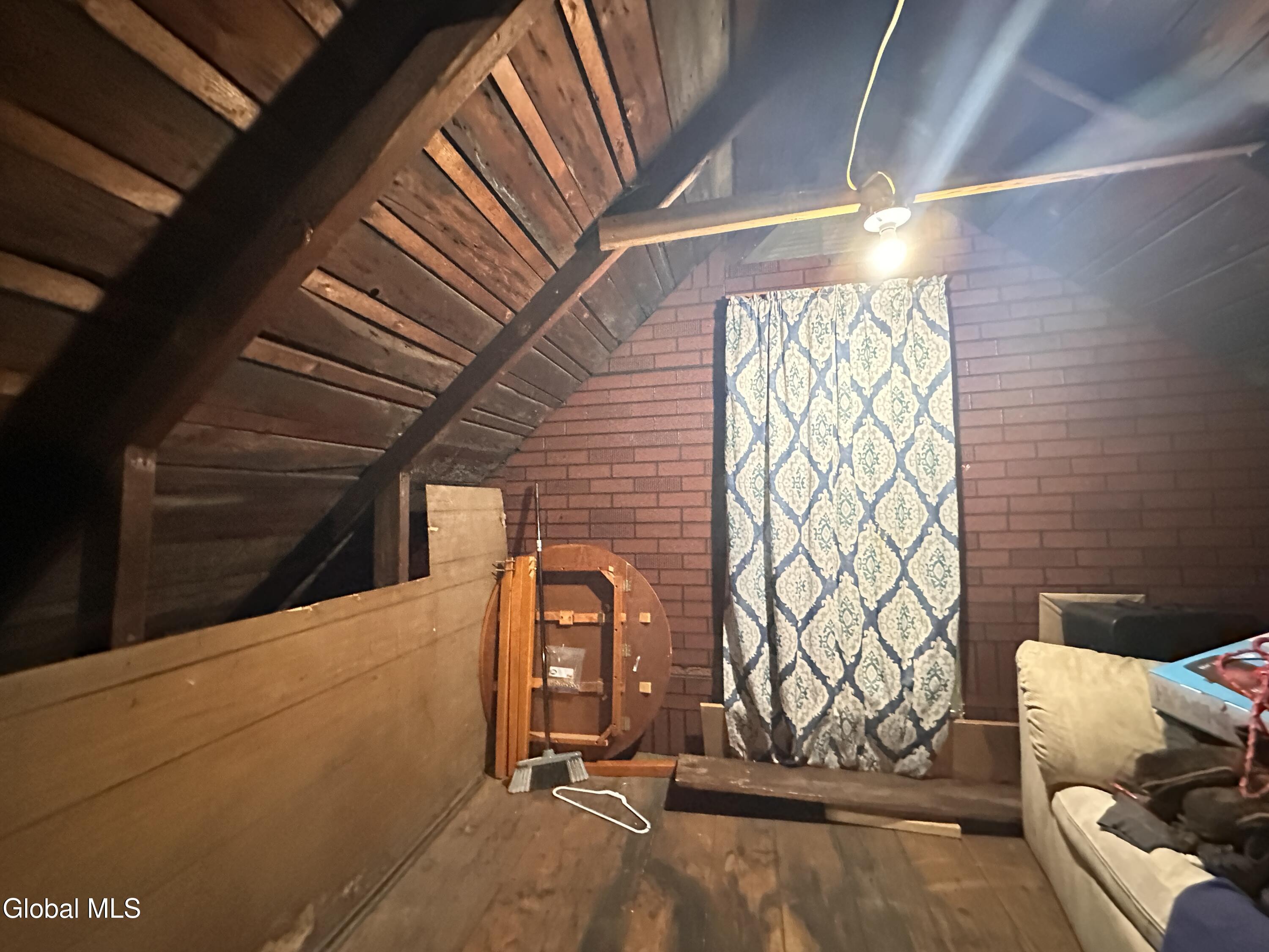 565 Nott Street Schenectady NY 12308
