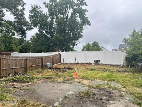 565 Nott Street Schenectady NY 12308