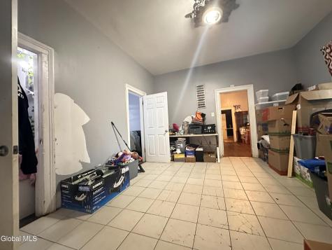 565 Nott Street Schenectady NY 12308