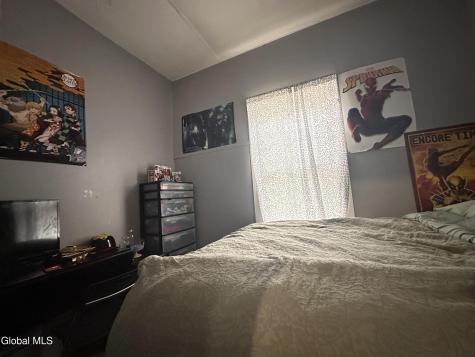 565 Nott Street Schenectady NY 12308