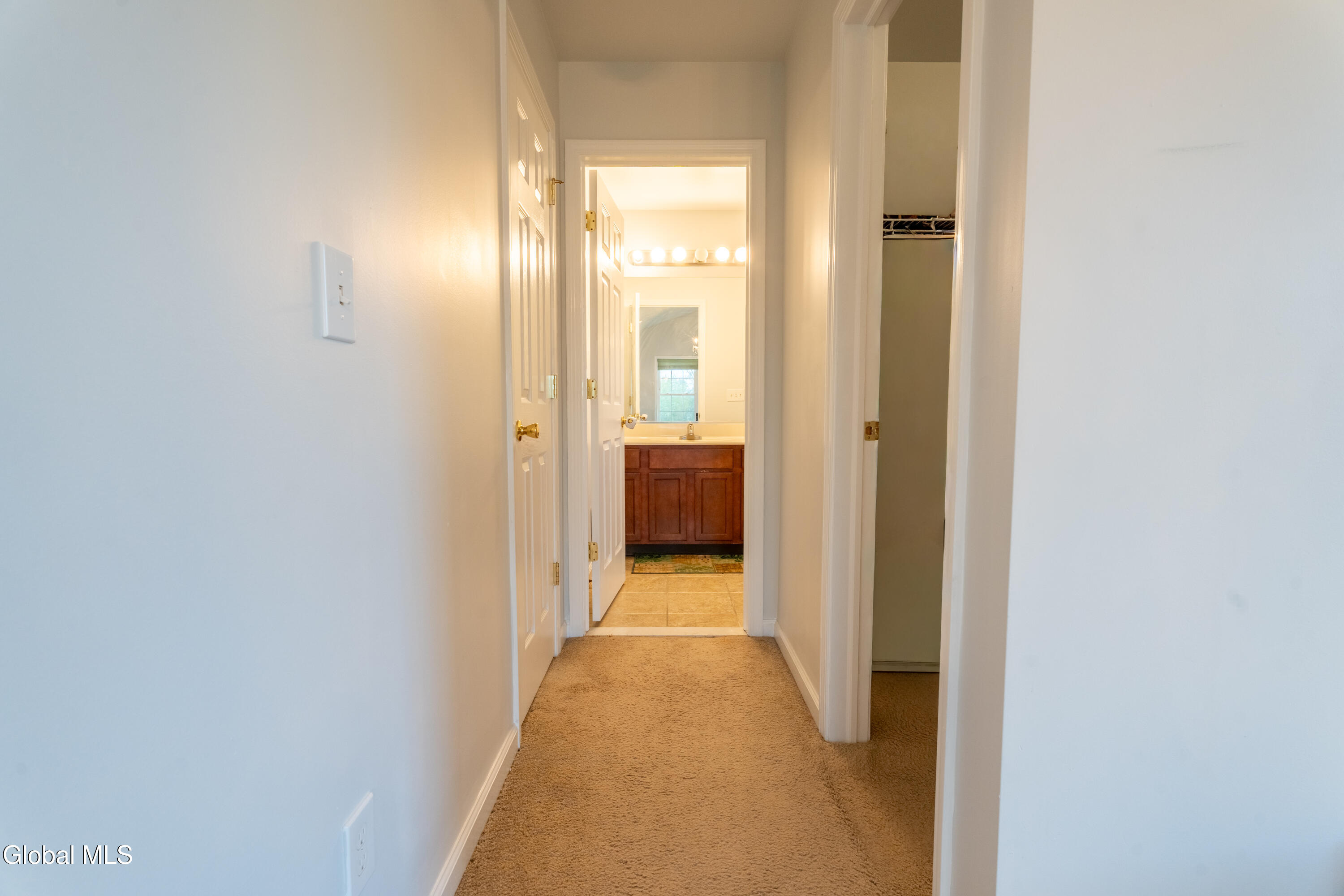11 Anna Lane Halfmoon NY 12065