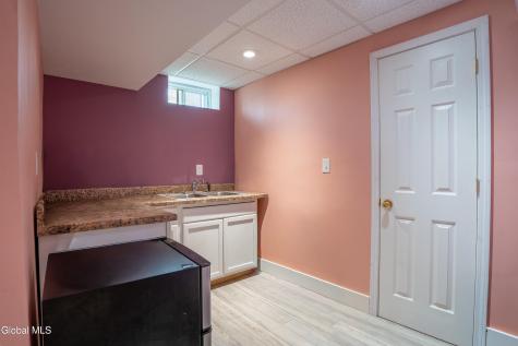 11 Anna Lane Halfmoon NY 12065