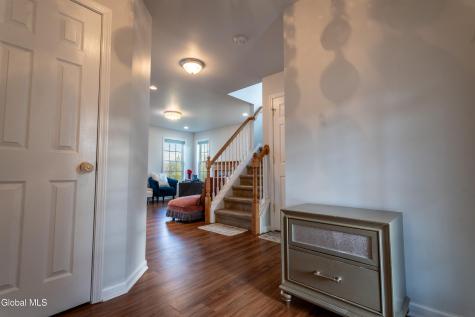 11 Anna Lane Halfmoon NY 12065