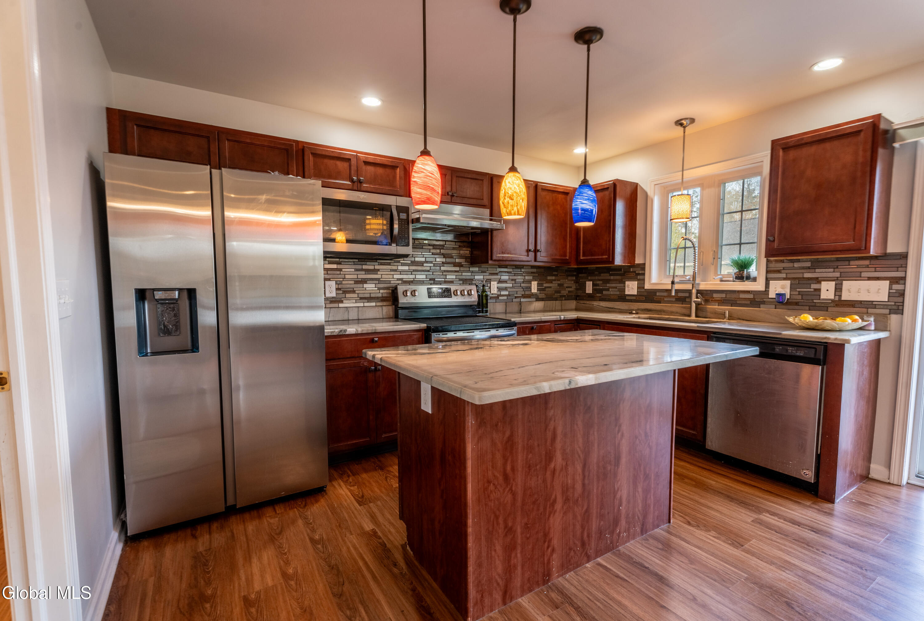 11 Anna Lane Halfmoon NY 12065