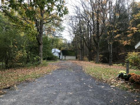 2185 Hoffman Lane Schenectady NY 12306