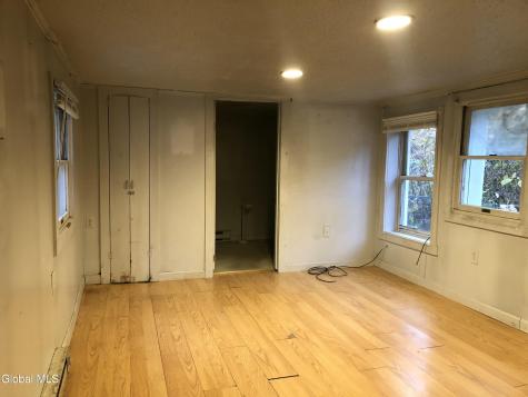 2185 Hoffman Lane Schenectady NY 12306