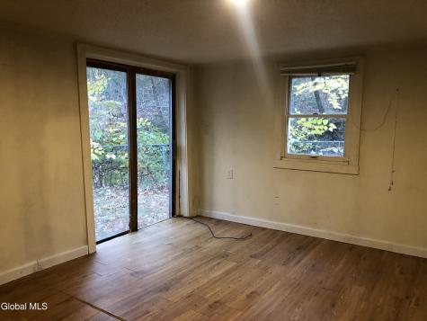 2185 Hoffman Lane Schenectady NY 12306