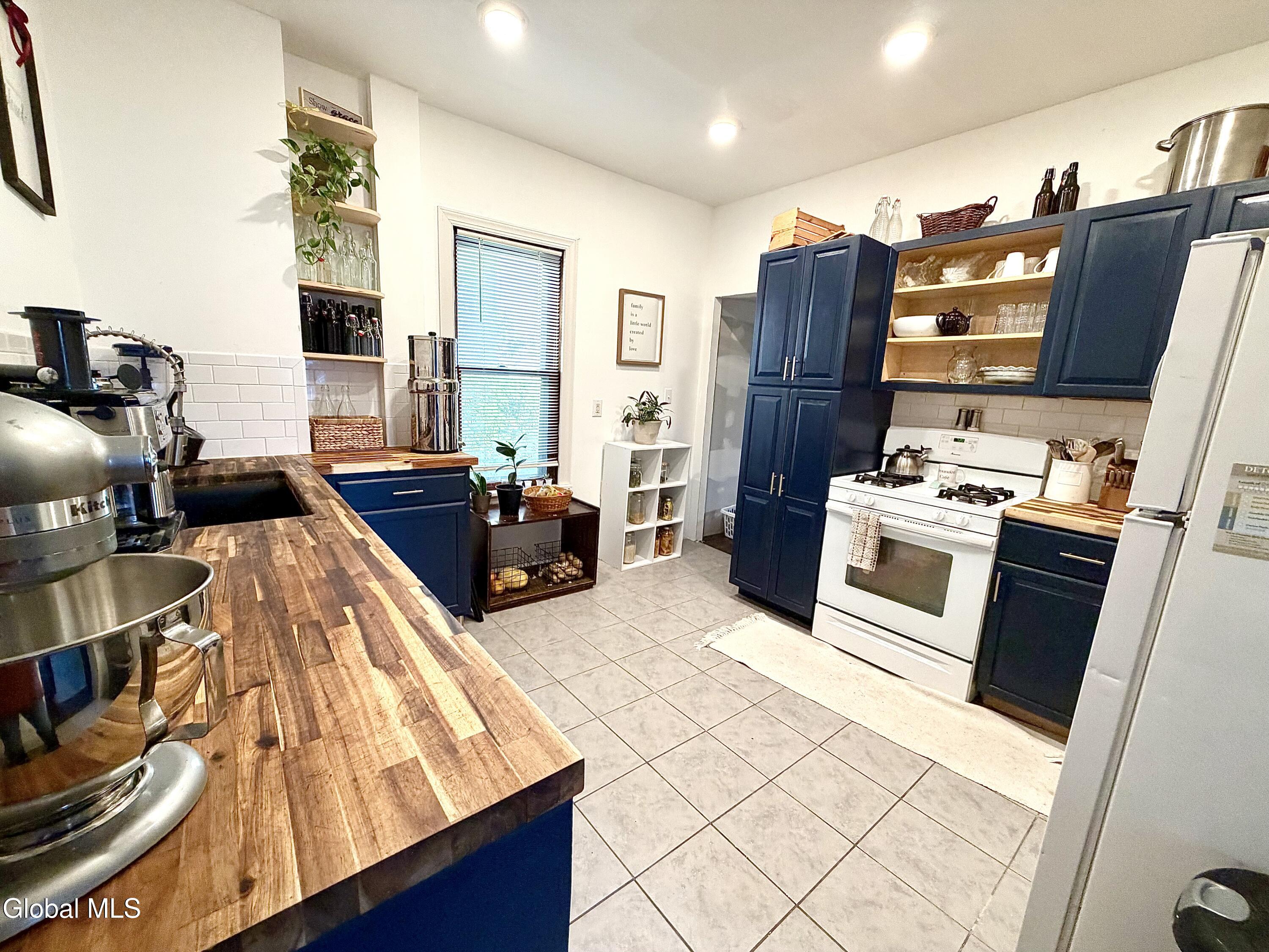 85 S Judson Street Gloversville NY 12078