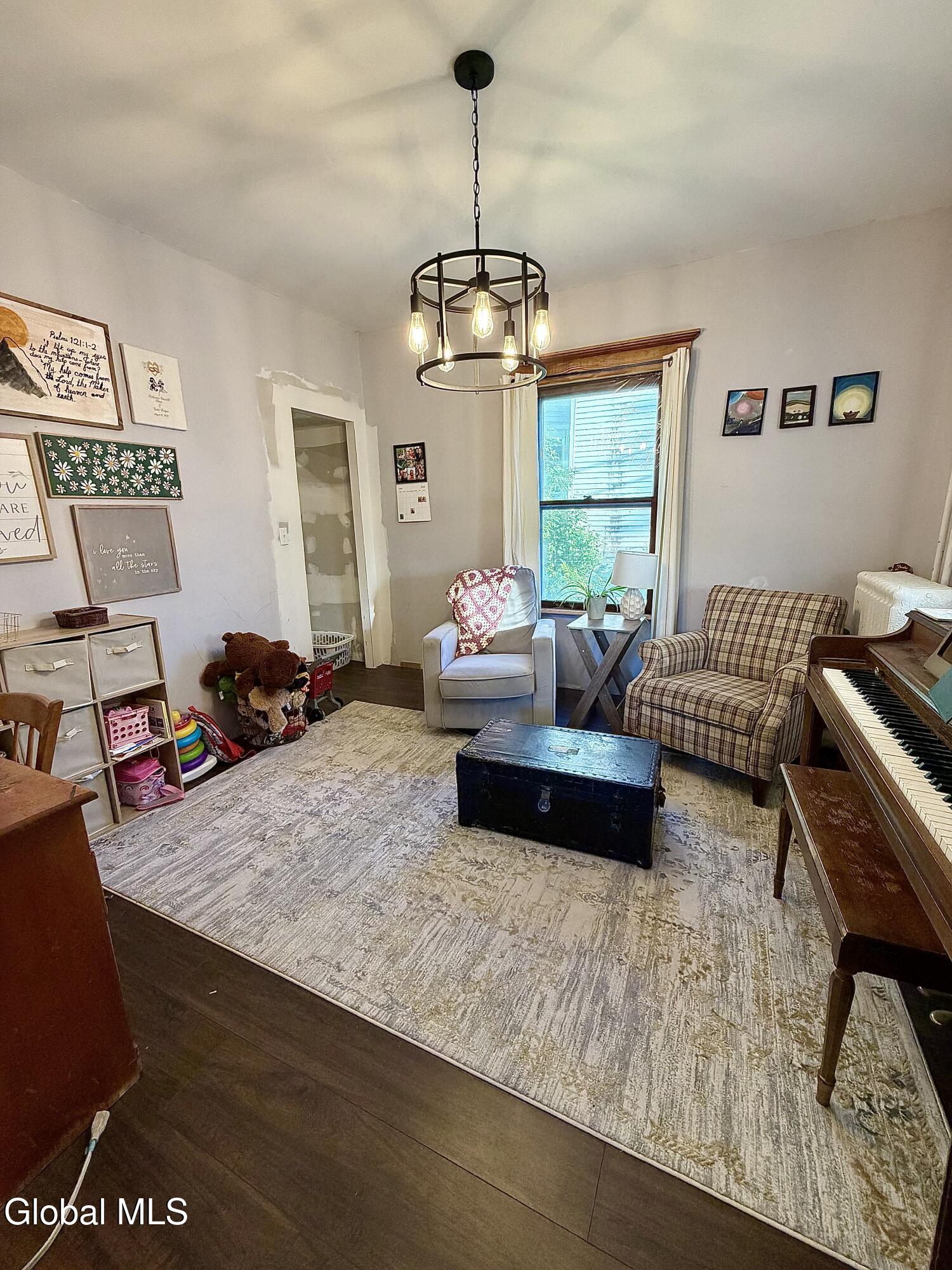 85 S Judson Street Gloversville NY 12078