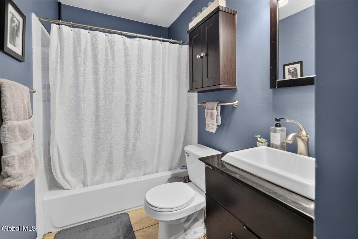124 Hathorn Boulevard Saratoga Springs NY 12866